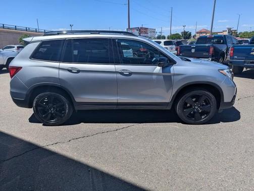 Lunar Silver Metallic 2019 Honda Passport Elite