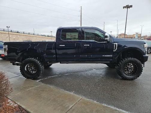 2022 Ford F-250 Platinum