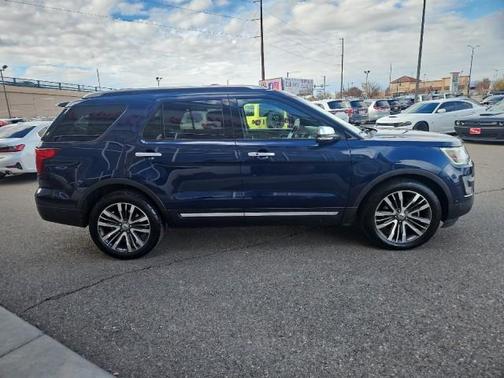 2017 Ford Explorer Platinum