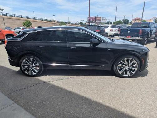 Stellar Black Metallic 2024 Cadillac LYRIQ Luxury