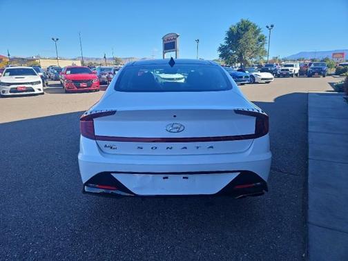 2022 Hyundai SONATA SEL