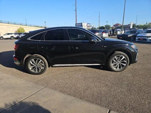 2022 Audi Q5 45 S line quattro Premium