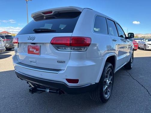 2018 Jeep Grand Cherokee Sterling Edition