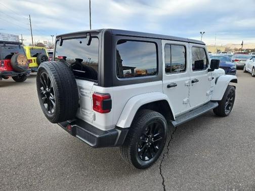 2022 Jeep Wrangler Unlimited 4xe Sahara