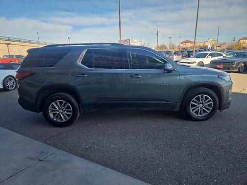 2022 Chevrolet Traverse LT Cloth