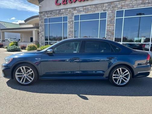 2018 Volkswagen Passat 2.0T R-Line