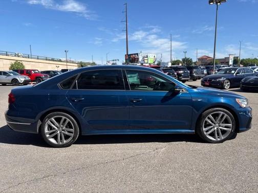 2018 Volkswagen Passat 2.0T R-Line