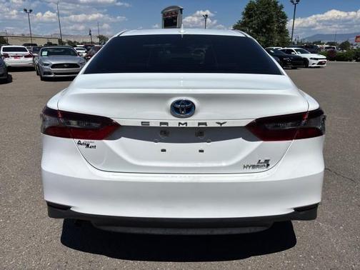 2021 Toyota Camry Hybrid LE