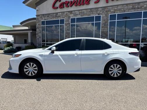 2021 Toyota Camry Hybrid LE