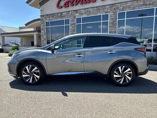 2023 Nissan Murano SL