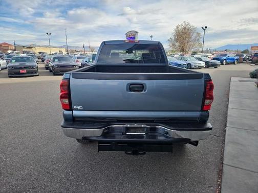 2006 Chevrolet Silverado 2500 LS H/D Crew Cab