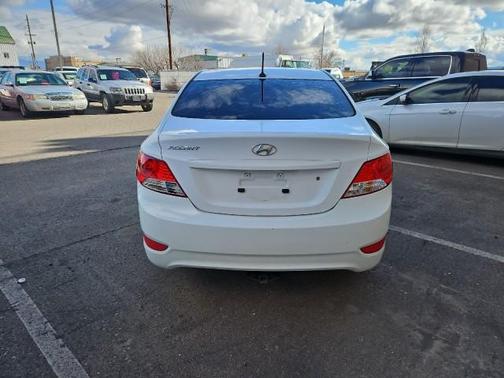 2012 Hyundai Accent GLS
