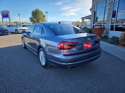 2017 Volkswagen Passat 1.8T SE
