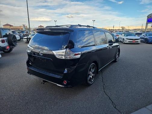 2017 Toyota Sienna SE