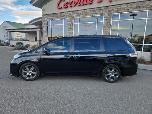 2017 Toyota Sienna SE