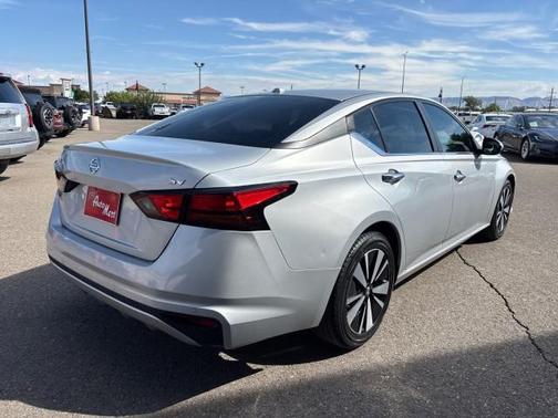 2022 Nissan Altima 2.5 SV