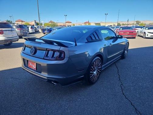 2013 Ford Mustang V6