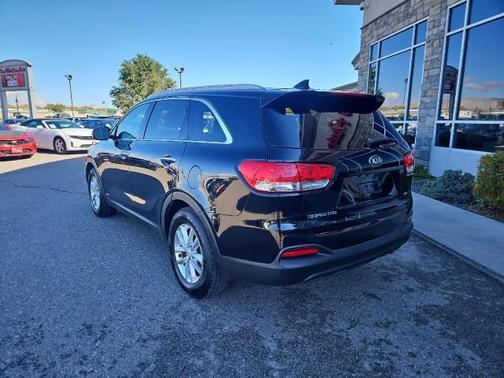 2018 Kia Sorento LX