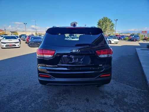 2018 Kia Sorento LX