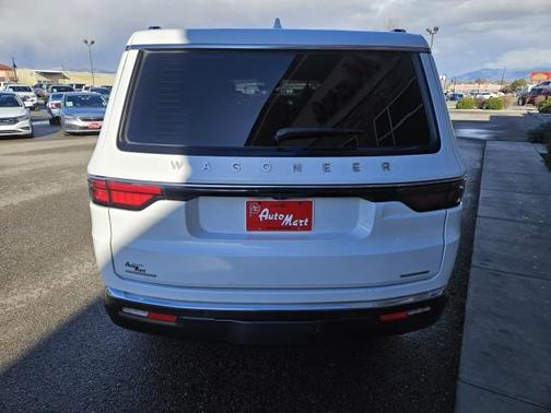 2022 Jeep Wagoneer Series II