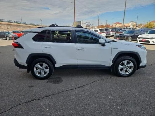 2019 Toyota RAV4 Hybrid XLE