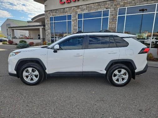 2019 Toyota RAV4 Hybrid XLE