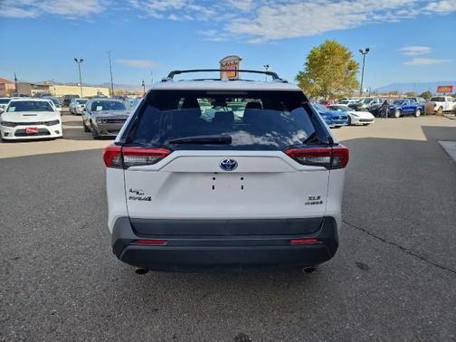 2019 Toyota RAV4 Hybrid XLE