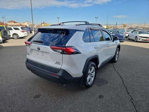 2019 Toyota RAV4 Hybrid XLE