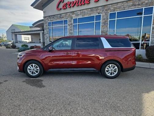 2022 Kia Carnival LX