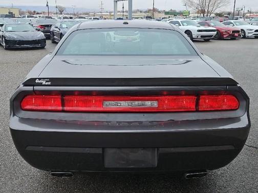 2013 Dodge Challenger SXT
