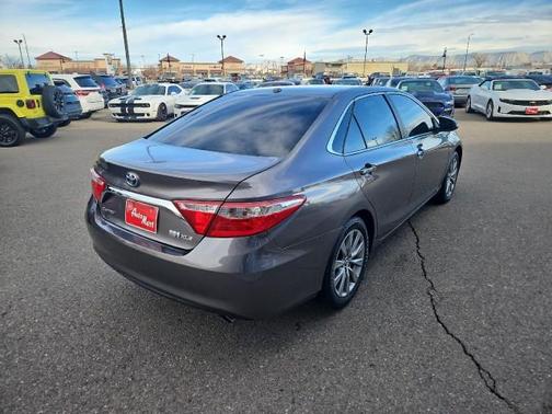 2017 Toyota Camry Hybrid XLE