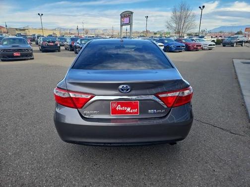 2017 Toyota Camry Hybrid XLE