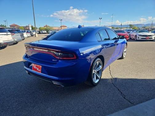 2018 Dodge Charger SXT Plus