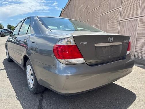 2006 Toyota Camry LE