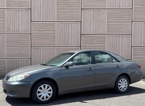 2006 Toyota Camry LE
