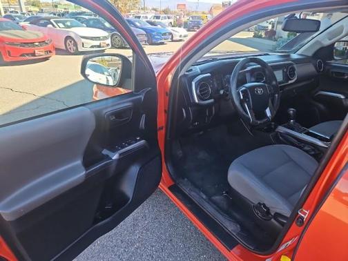 2016 Toyota Tacoma SR5