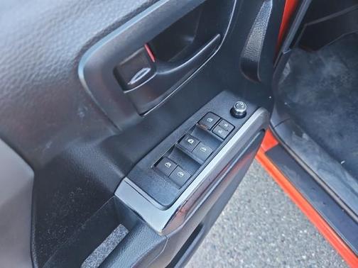 2016 Toyota Tacoma SR5