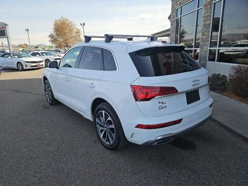 2023 Audi Q5 45 S line Premium Plus