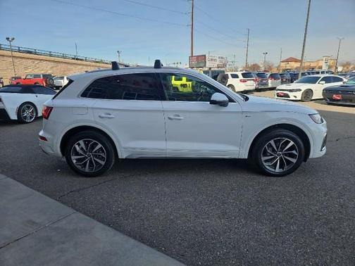 2023 Audi Q5 45 S line Premium Plus
