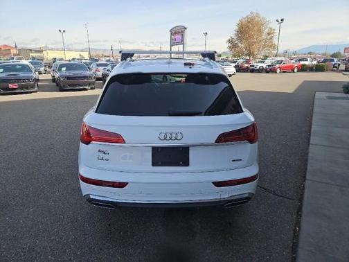 2023 Audi Q5 45 S line Premium Plus