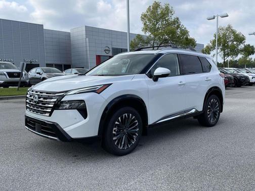 Everest White Pearl Tricoat 2026 Nissan Rogue Platinum