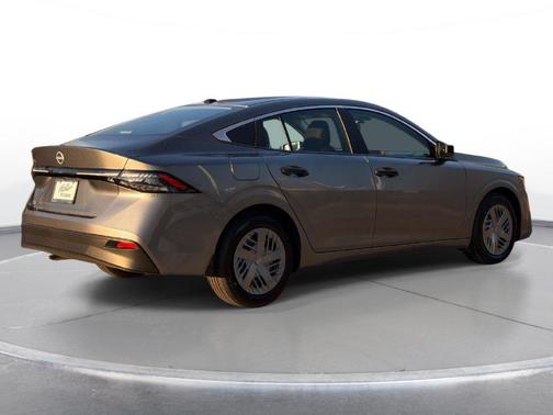 Gun Metallic 2027 Nissan Sentra S
