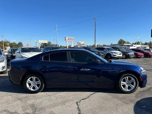 2016 Dodge Charger SE