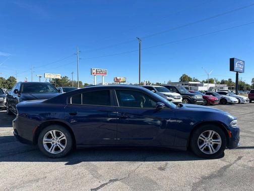 2016 Dodge Charger SE