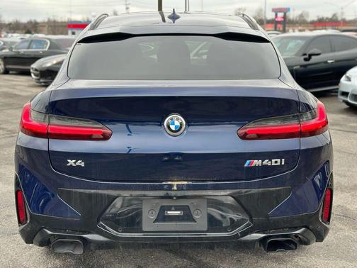 2022 BMW X4 M40i