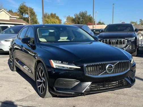 2019 Volvo S60 T5 Momentum