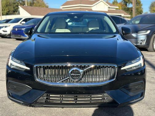2019 Volvo S60 T5 Momentum