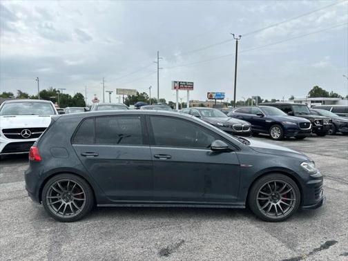 2015 Volkswagen Golf GTI 2.0T SE 4-Door