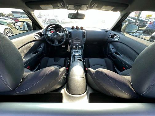 2009 Nissan 370Z Touring