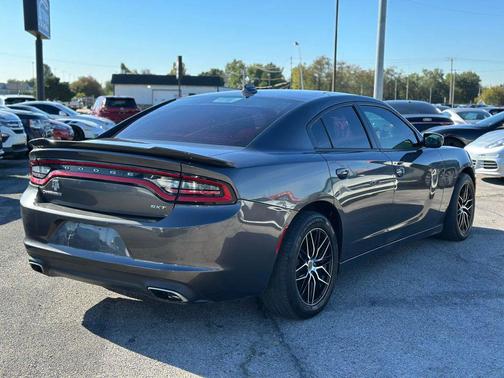 2016 Dodge Charger SXT